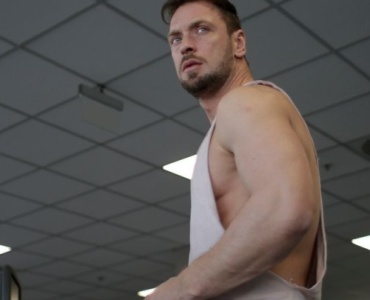 Trening cardio na siłowni — kompletny przewodnik: plany, ćwiczenia i porady