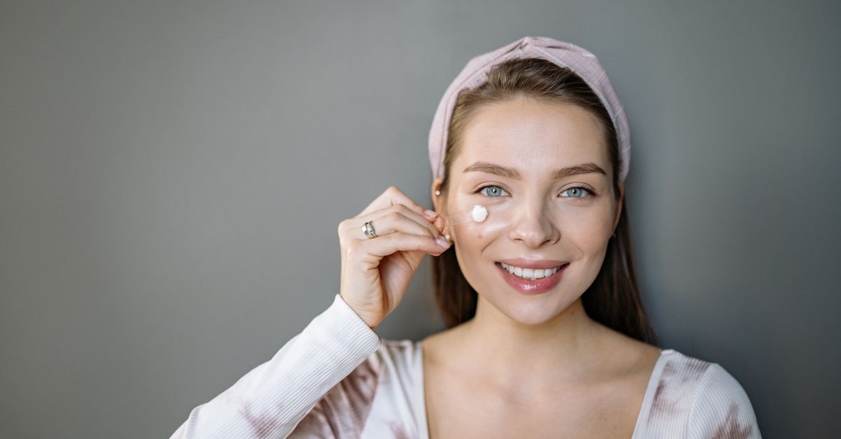 Retinol dla początkujących: kompletny przewodnik — jak zacząć, korzyści i zasady stosowania